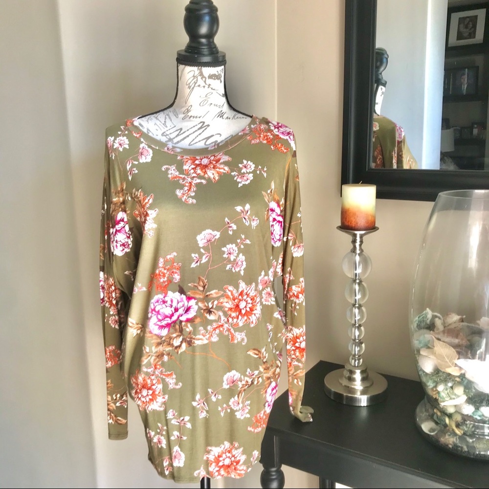 - Amelia Janes Tunic/ Top- Last one